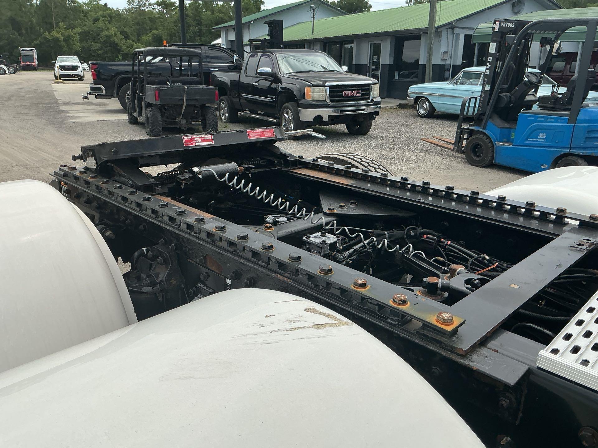 2020 Kenworth W900L