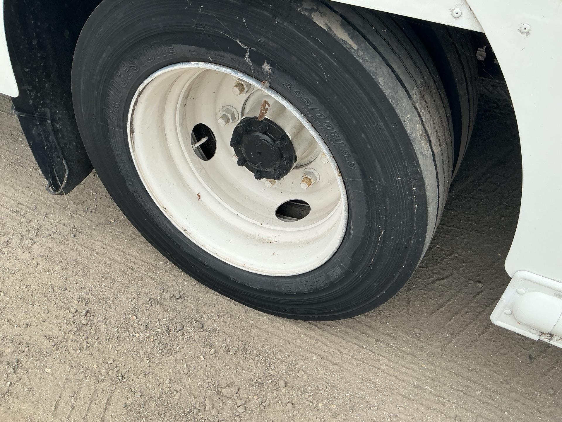 2015 Freightliner MT55