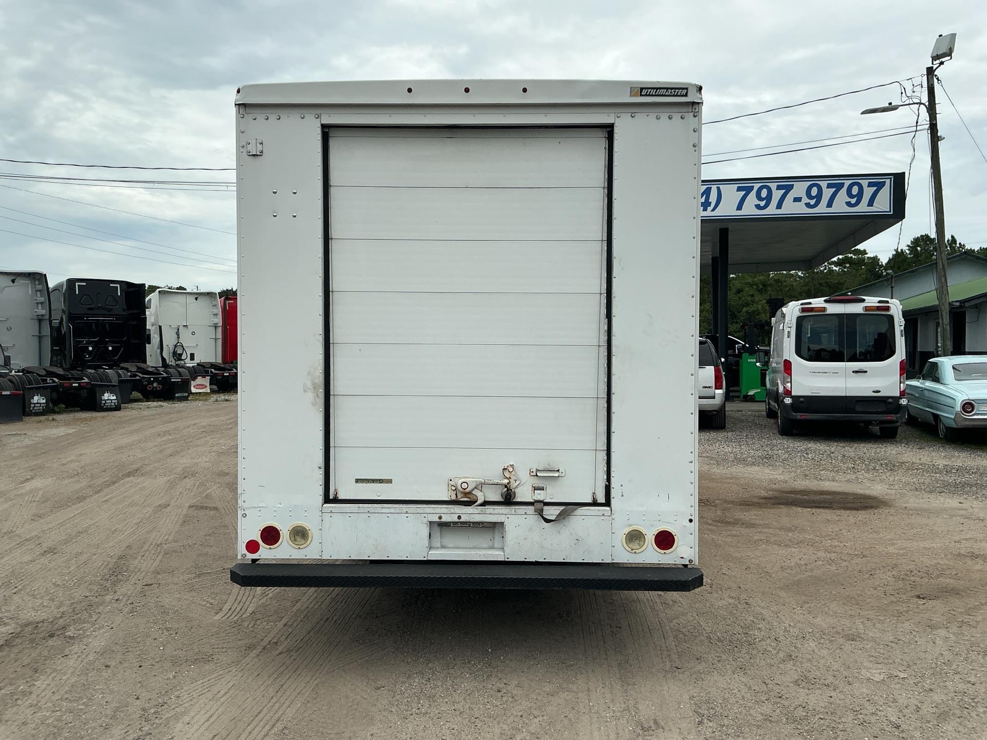 2015 Freightliner MT55