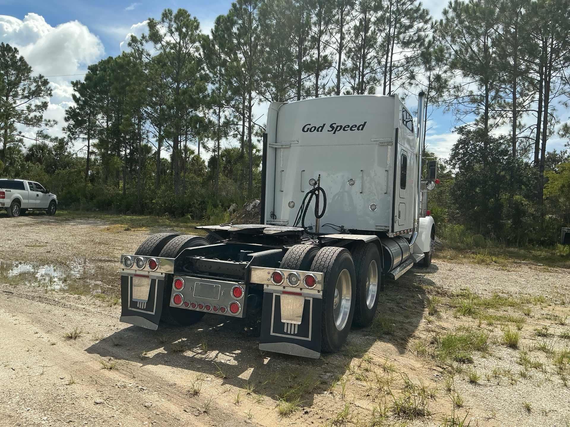 2002 Kenworth W900L