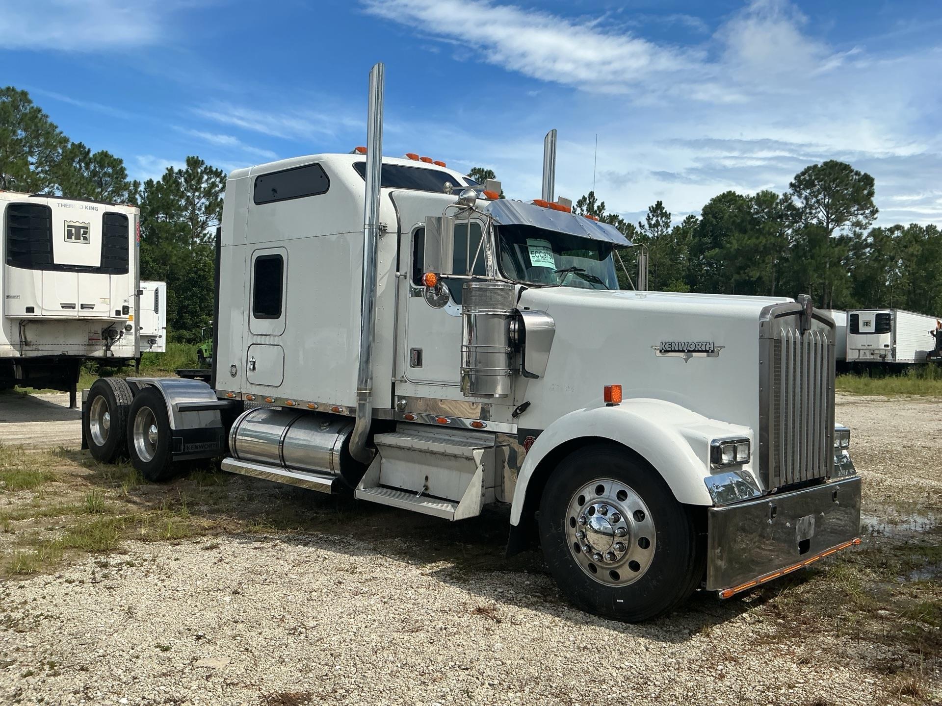 2002 Kenworth W900L