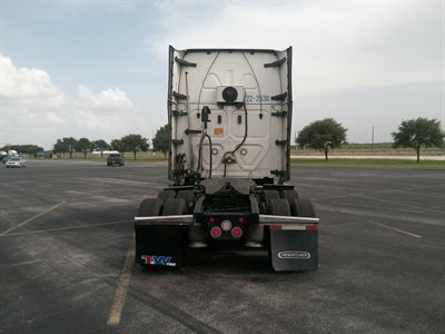 2022 Freightliner Cascadia