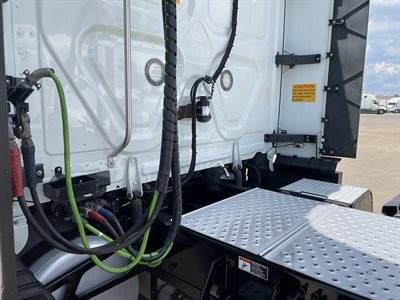 2022 Freightliner Cascadia