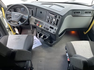 2022 Freightliner Cascadia
