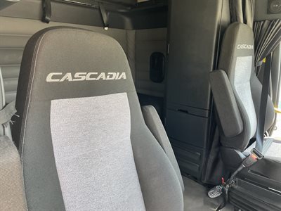 2022 Freightliner Cascadia