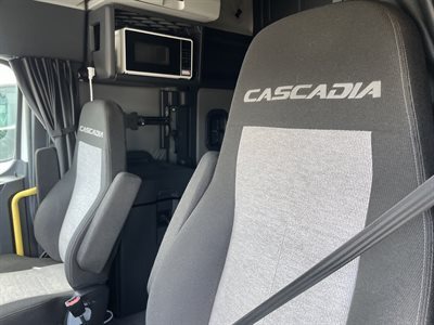 2022 Freightliner Cascadia