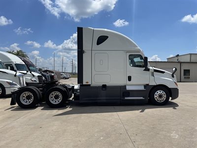 2022 Freightliner Cascadia