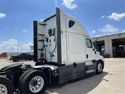 2022 Freightliner Cascadia