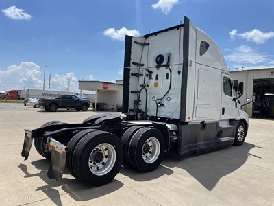 2022 Freightliner Cascadia