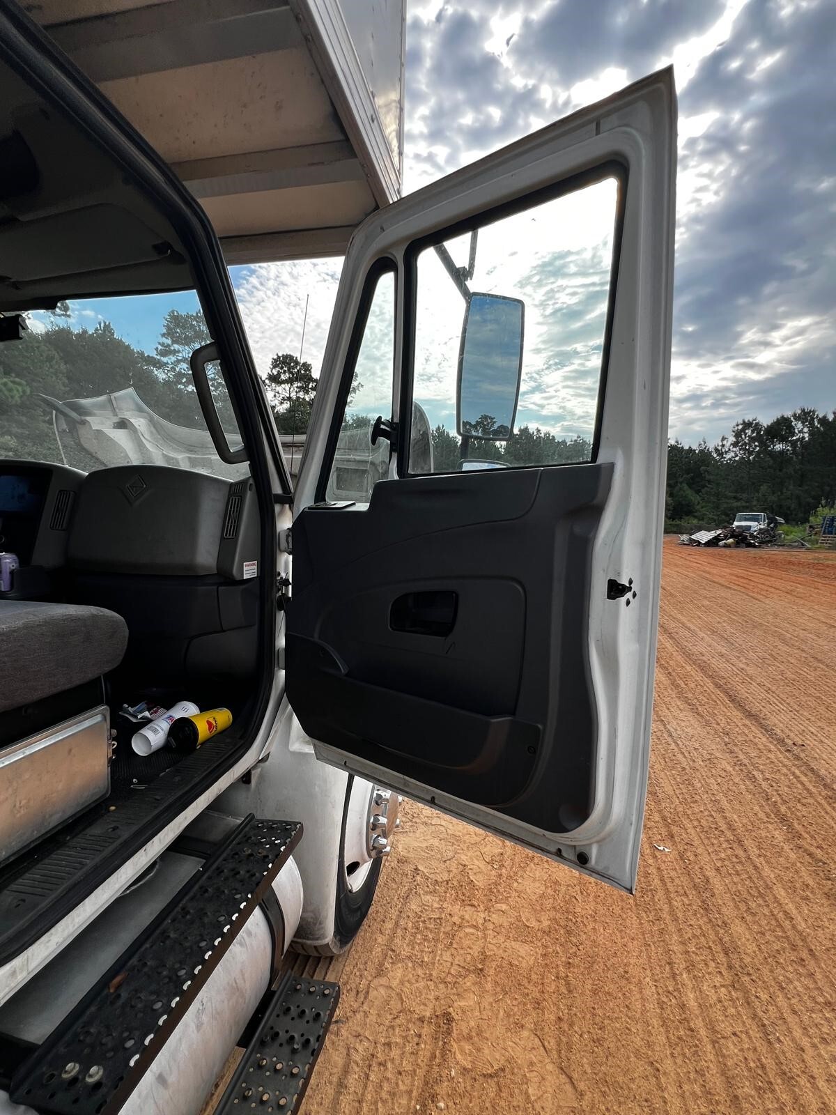 2019 International 4300