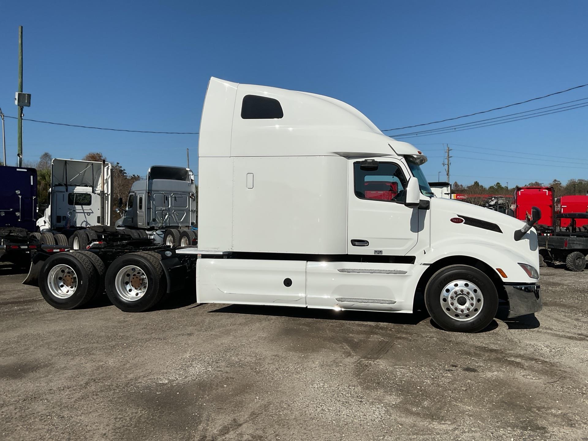 2023 Peterbilt 579