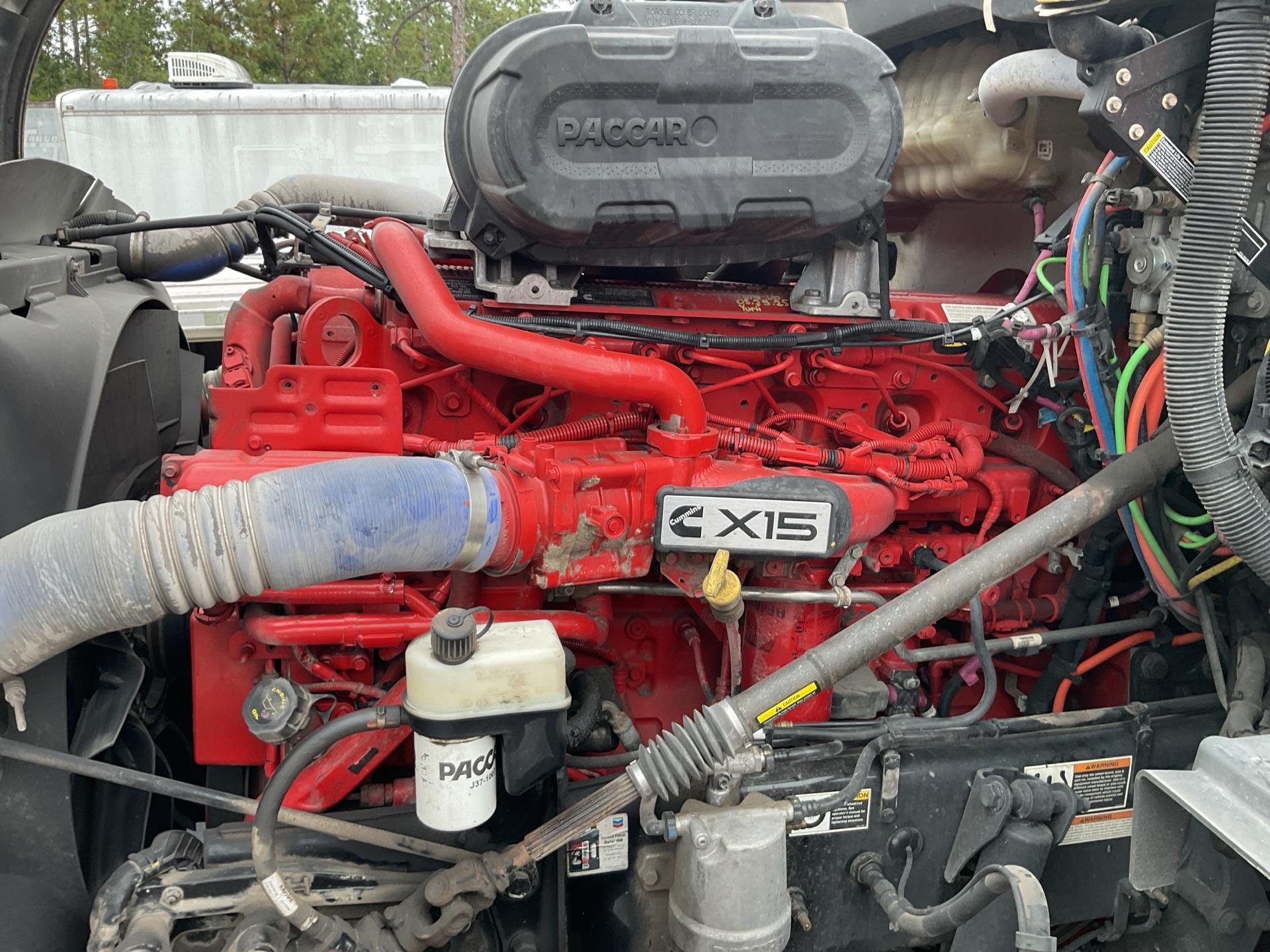 2023 Peterbilt 579