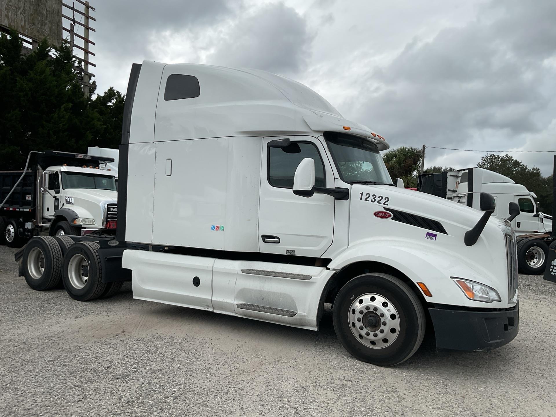 2023 Peterbilt 579