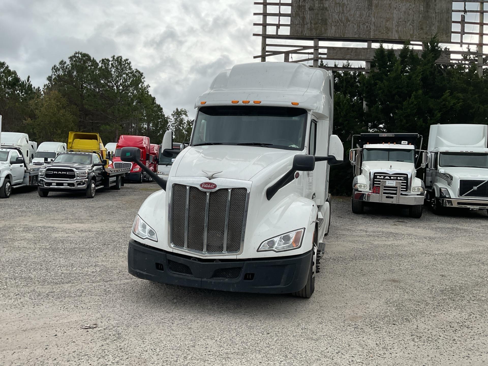 2023 Peterbilt 579