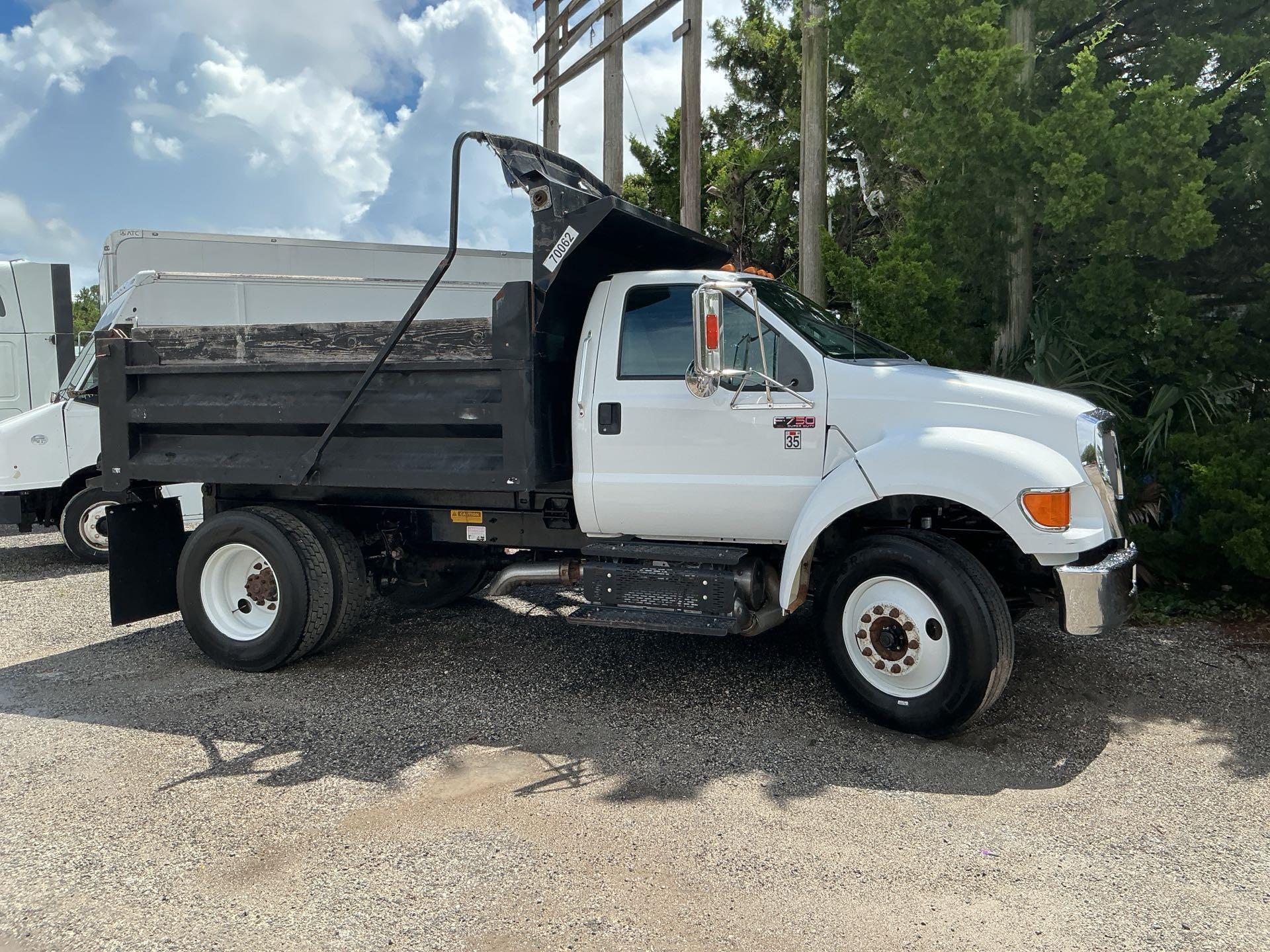 2015 Ford F750