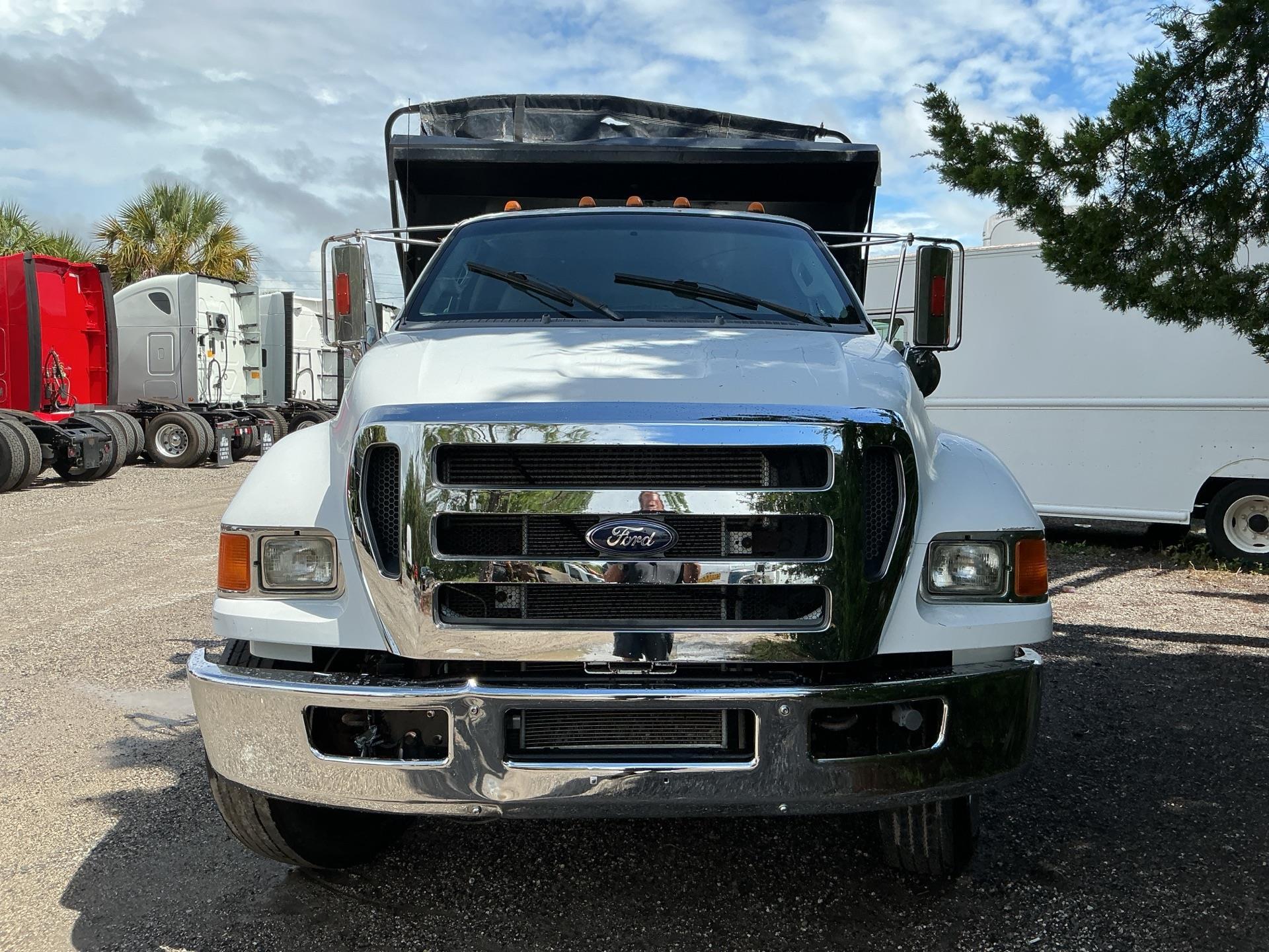 2015 Ford F750