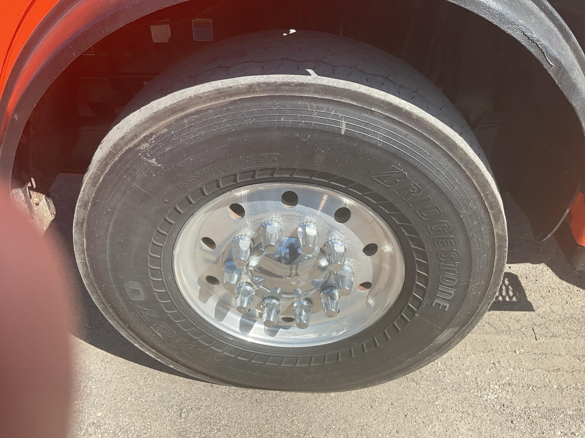 2013 Mack MRU613