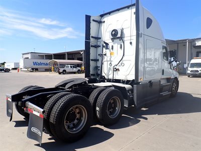 2022 Freightliner Cascadia