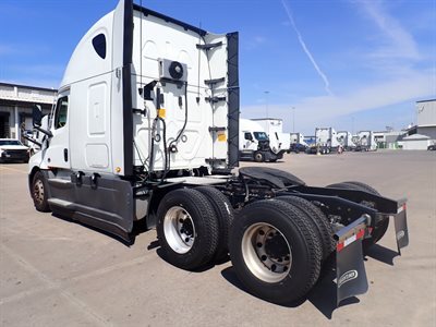 2022 Freightliner Cascadia