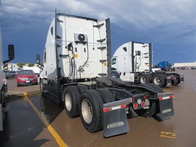 2023 Freightliner Cascadia
