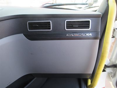 2023 Freightliner Cascadia