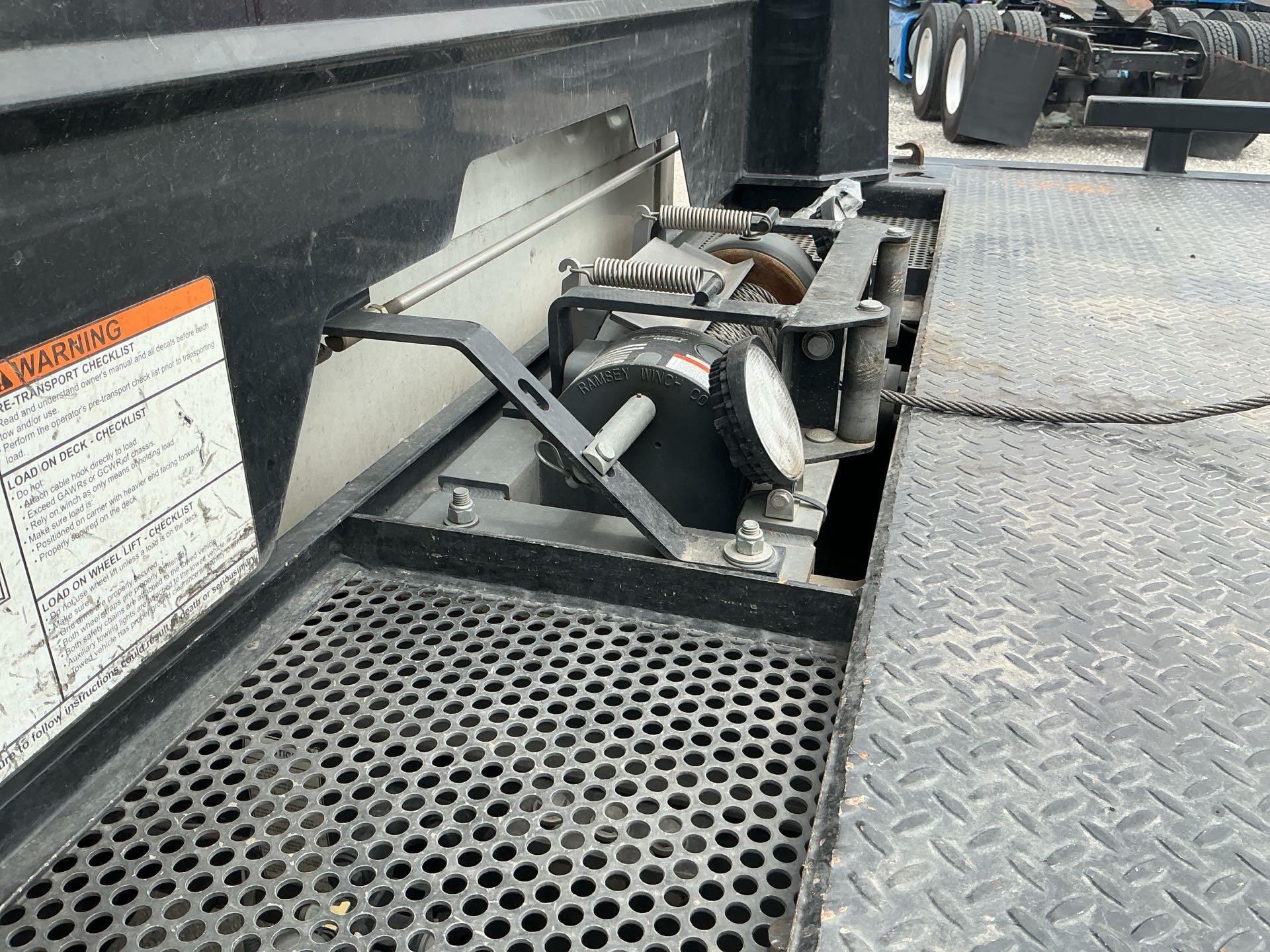 2024 Freightliner BUSINESS CLASS M2 106