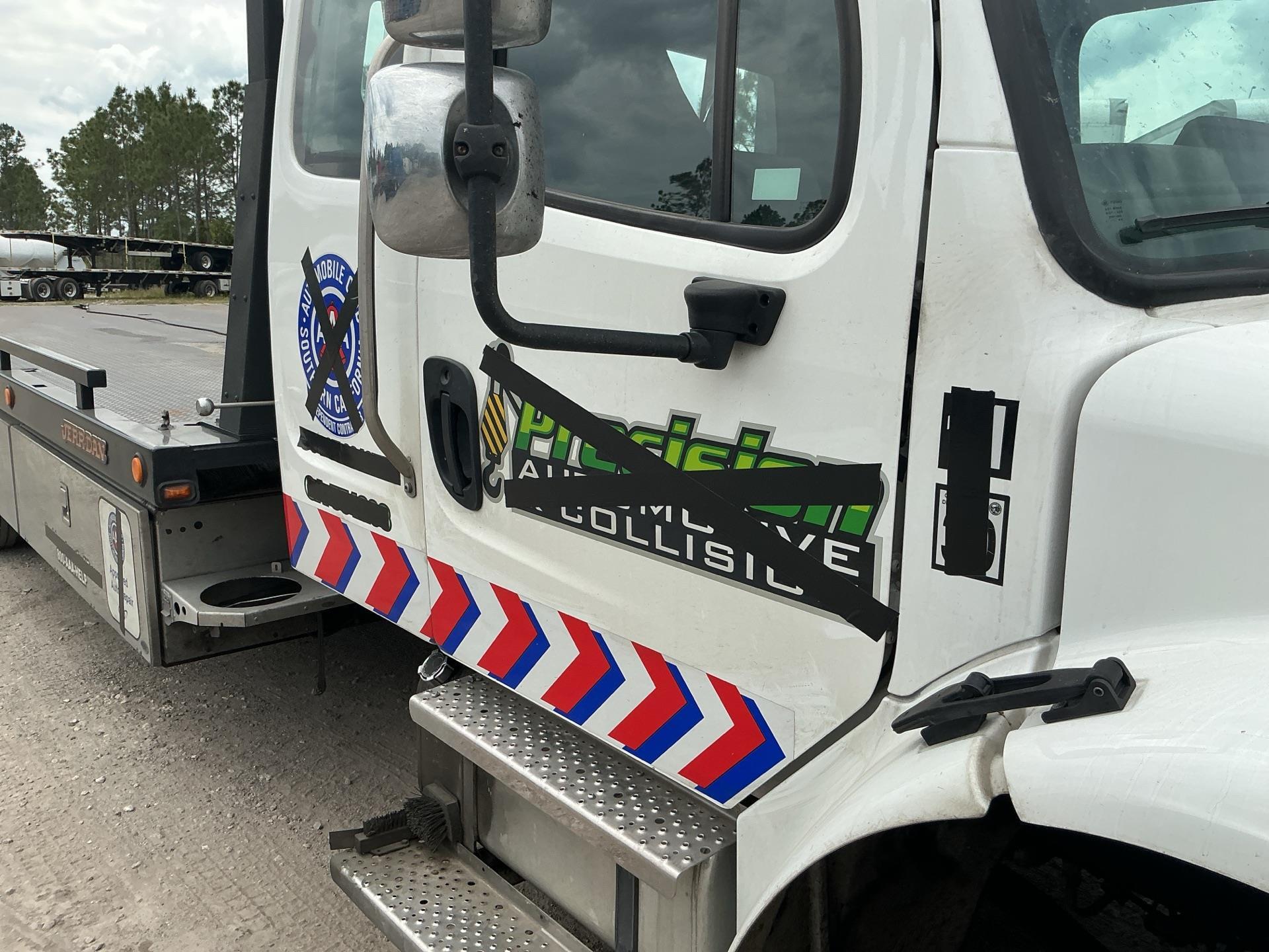 2024 Freightliner BUSINESS CLASS M2 106