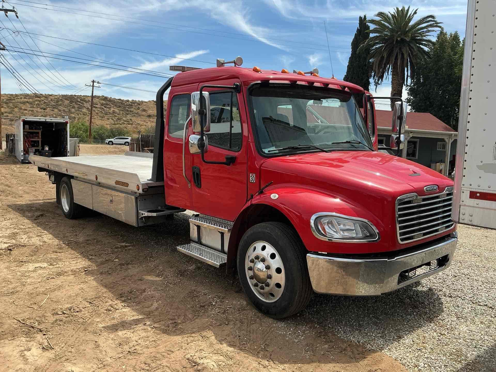 2023 Freightliner BUSINESS CLASS M2 106