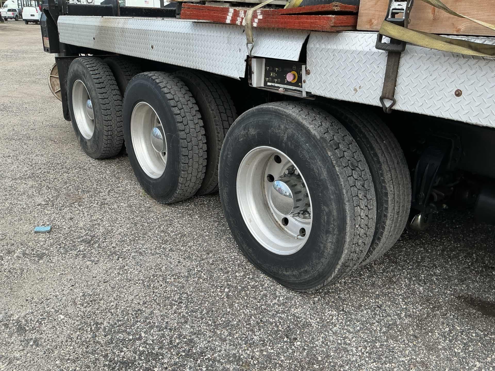2014 Peterbilt 365