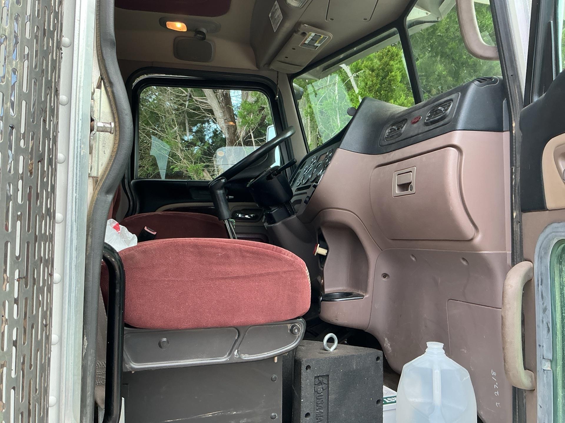 2014 Peterbilt 365