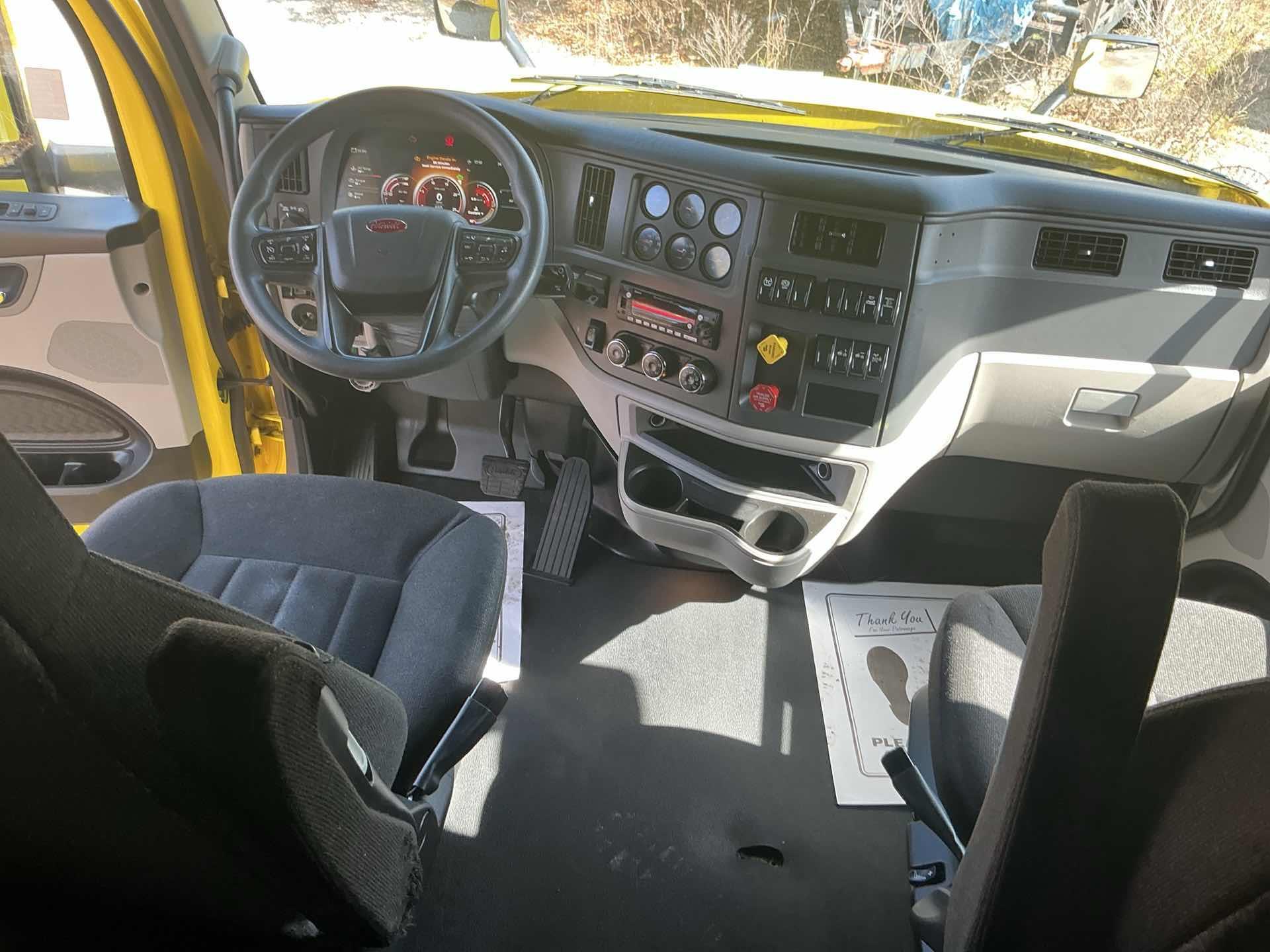 2023 Peterbilt 579