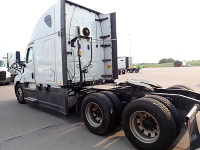 2022 Freightliner Cascadia 126