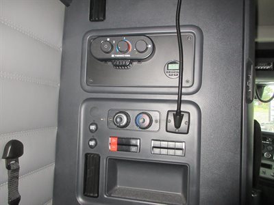 2023 Freightliner CASCADIA 126