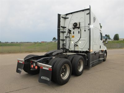 2023 Freightliner Cascadia