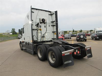 2023 Freightliner Cascadia