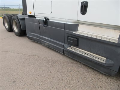2023 Freightliner Cascadia 126