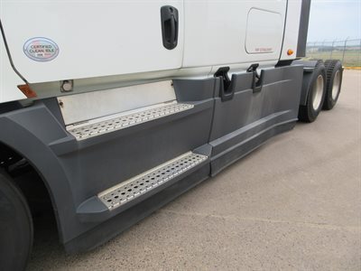 2023 Freightliner Cascadia 126