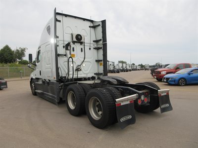 2023 Freightliner Cascadia 126