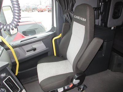 2023 Freightliner Cascadia 126