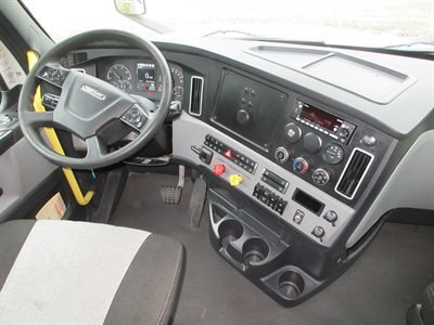 2023 Freightliner Cascadia
