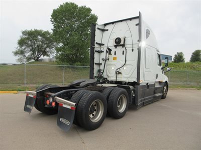 2023 Freightliner Cascadia