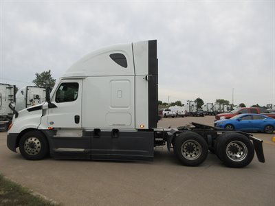 2023 Freightliner Cascadia
