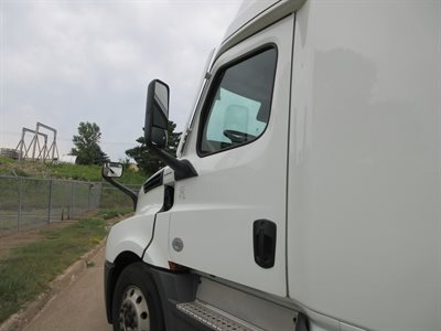 2023 Freightliner Cascadia