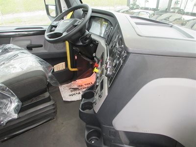 2023 Freightliner Cascadia 126