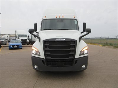 2023 Freightliner Cascadia 126