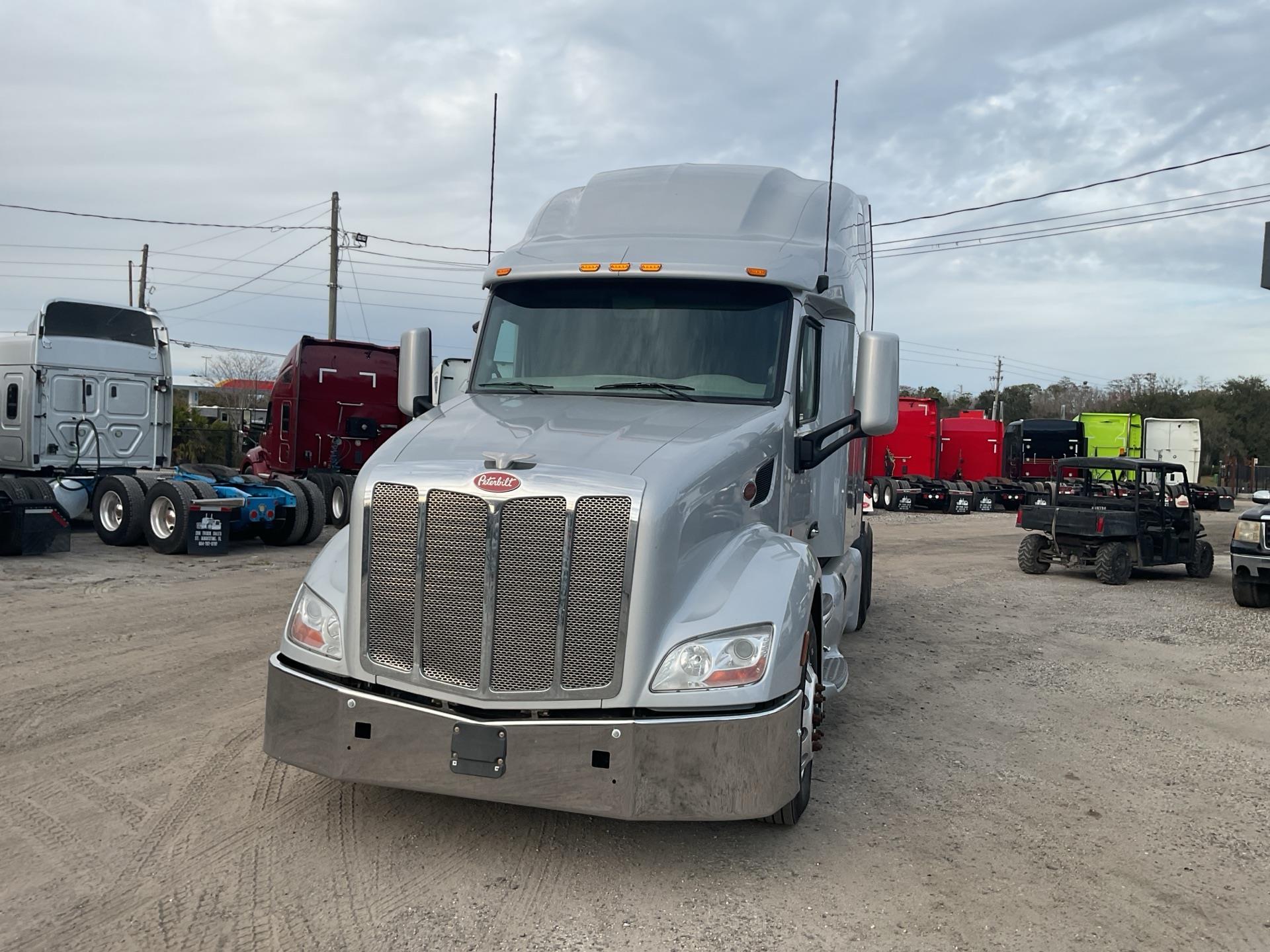 2021 Peterbilt 579