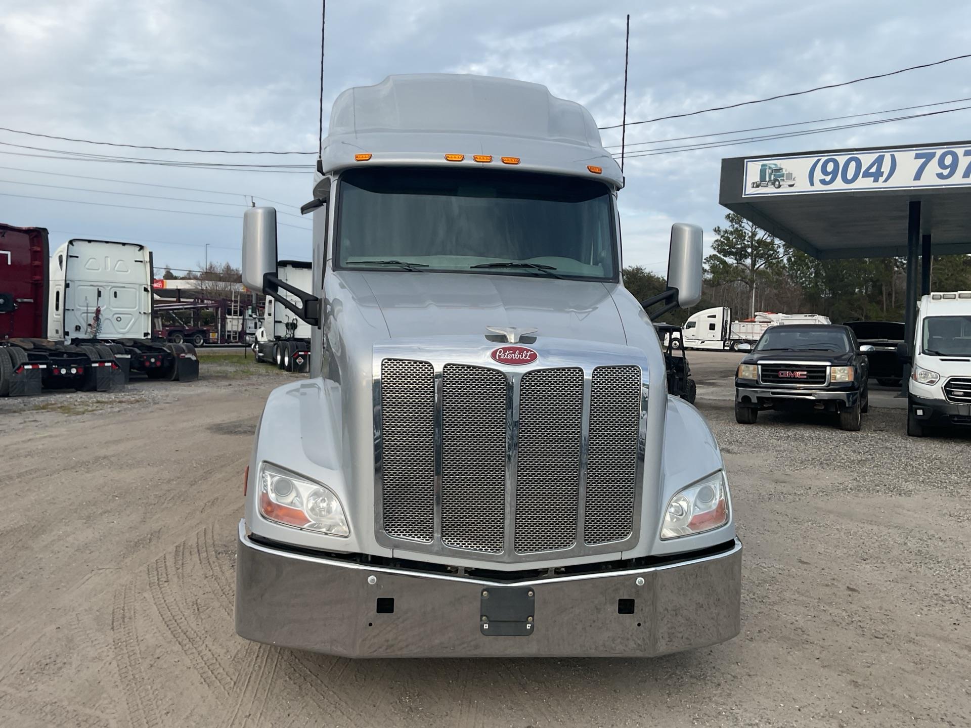 2021 Peterbilt 579