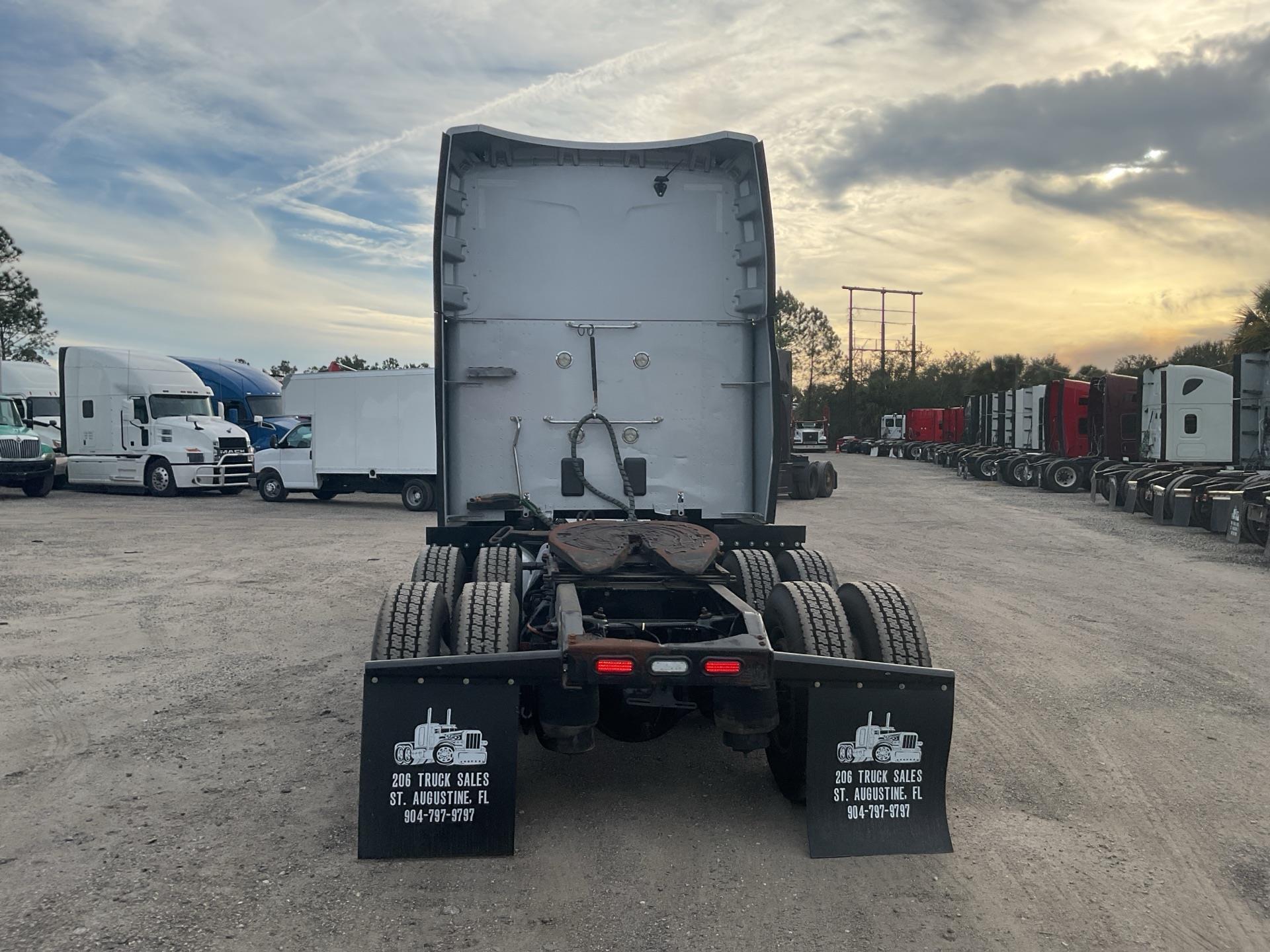 2021 Peterbilt 579