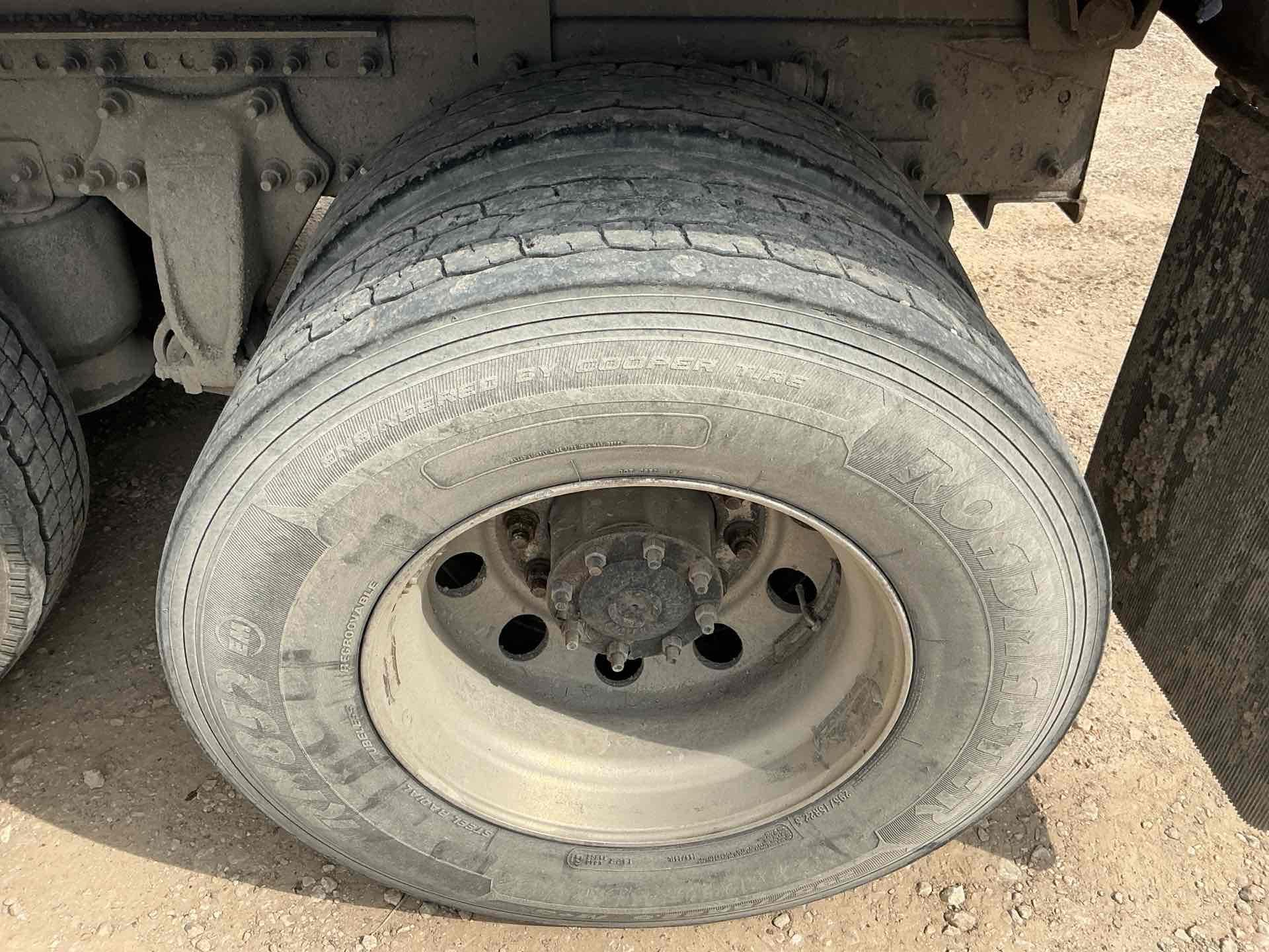2017 Freightliner Cascadia 125