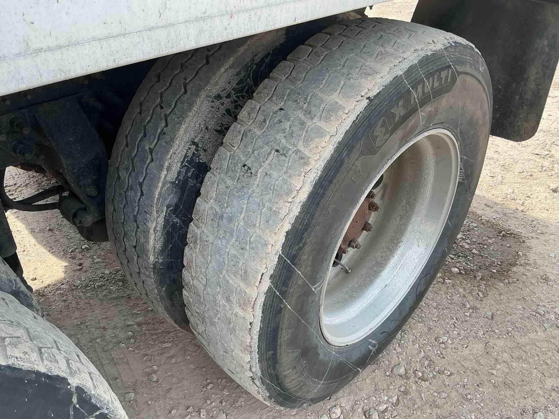 2014 Mack GU713